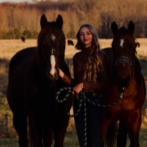 Meet your Posher, Kylee